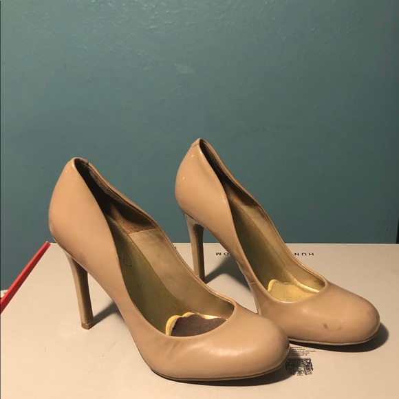 Jessica Simpson Heels - Picture 2 of 4